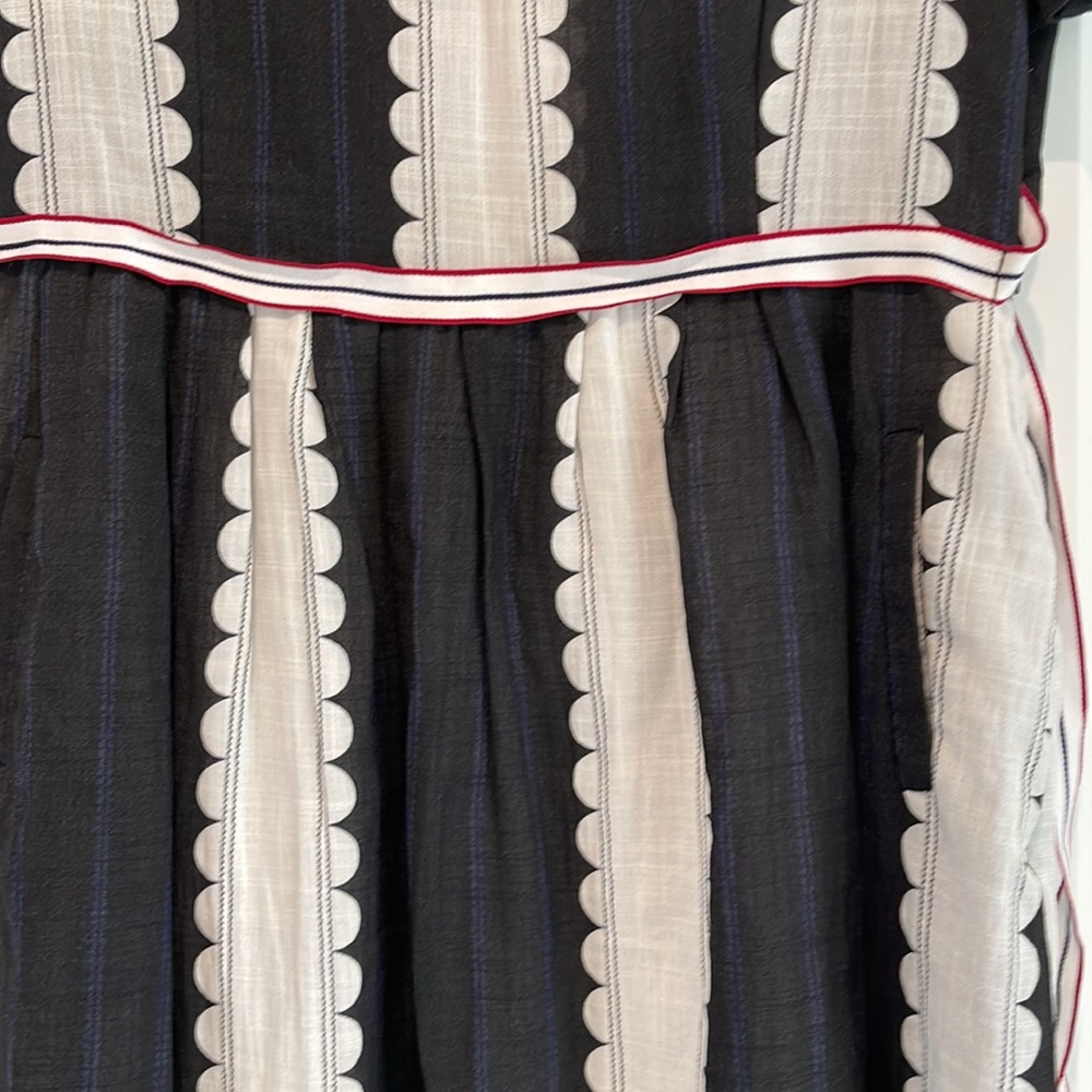 Few Moda Dress - Picture 3 of 6